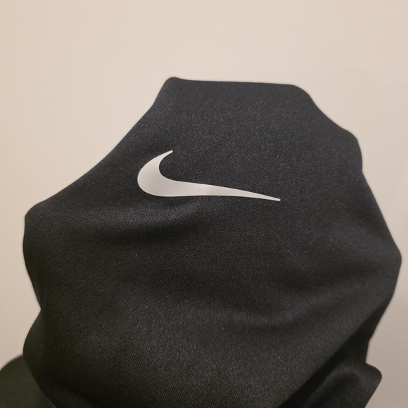 Nike Men's Black Golf Jacket - Picture 4 of 5